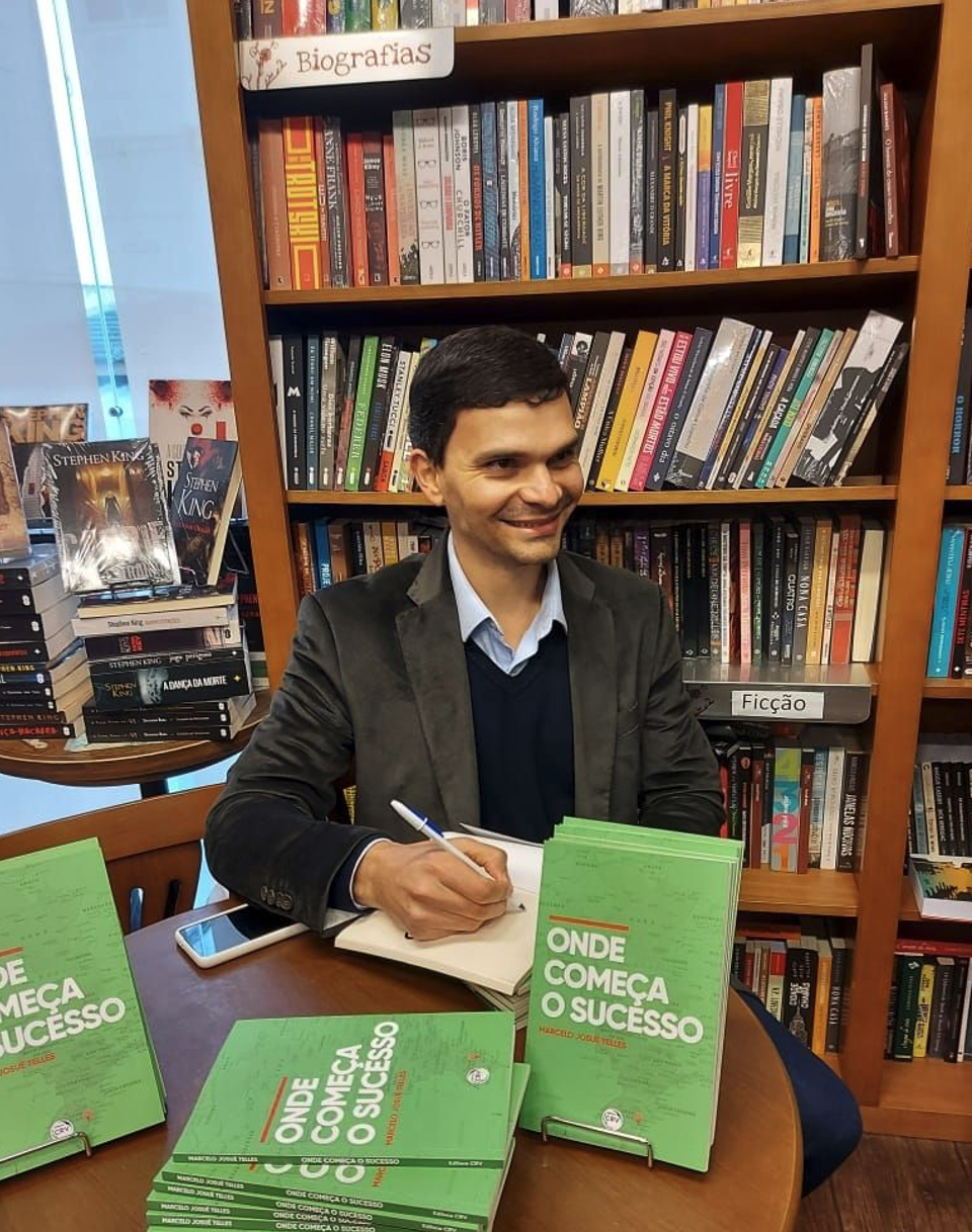 Sessão de autógrafos Gramado-RS